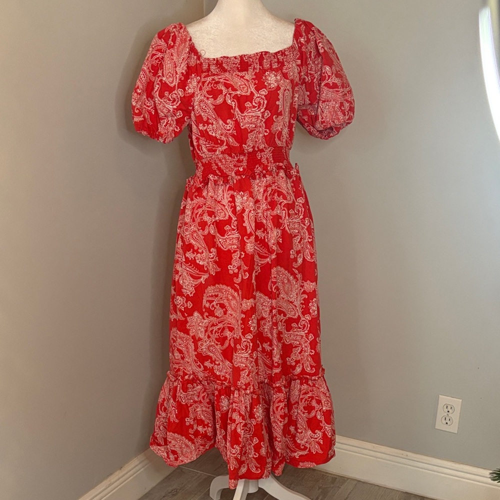 [Absolutely Famous] Red and White Floral Midi Dress - Size Medium
